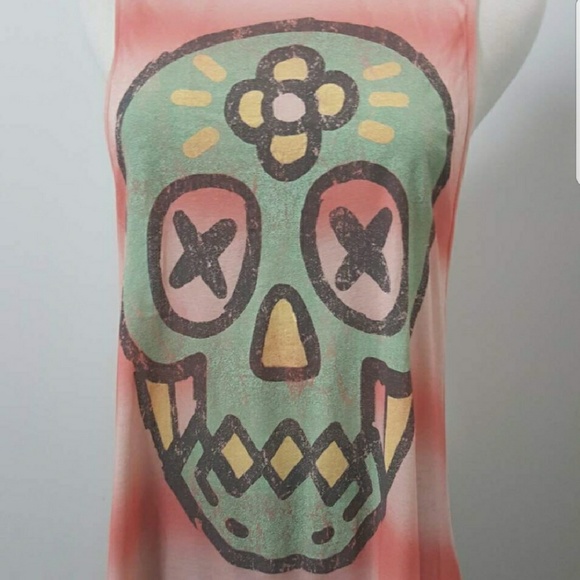 Awesome Striped Skull Tank - Picture 2 of 5